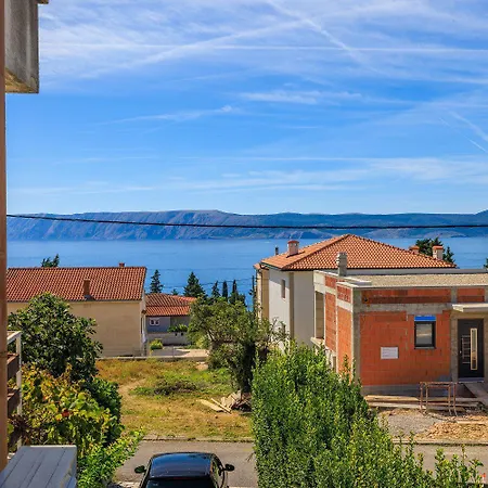 Idyllisches Nur 300 Meter Zum Mit Meerblick, Garten, Grill, Parkplatz Lejlighed Novi Vinodolski