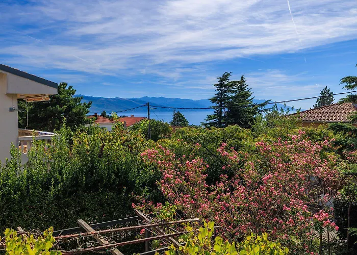 Idyllisches Nur 300 Meter Zum Mit Meerblick, Garten, Grill, Parkplatz